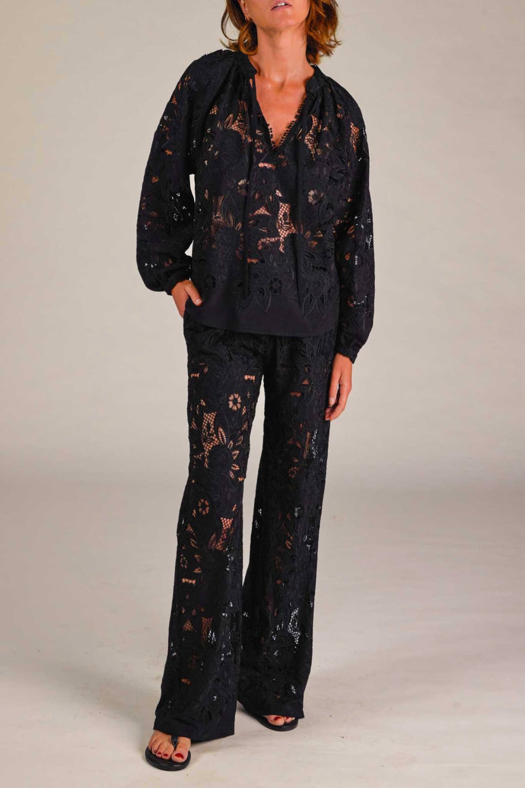 Pivoine Blouse in Guipure