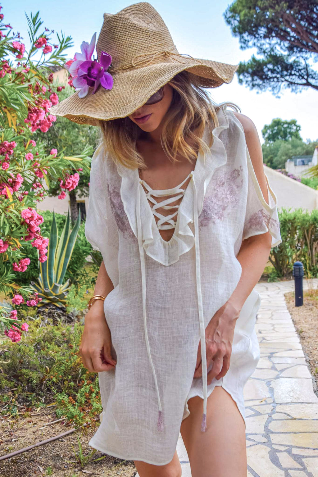 Rita Poncho in Linen